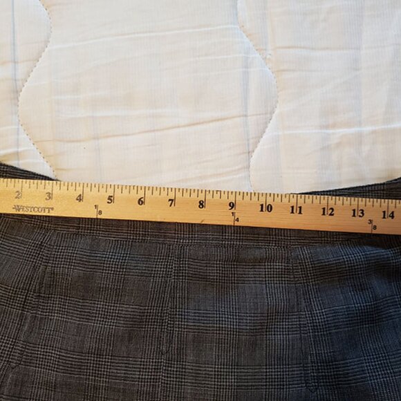 Banana Republic fit and flare skirt size 4 - Picture 5 of 5